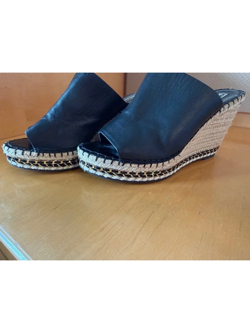 Karl Lagerfeld Clove wedge Blk gold wedge [COPY]